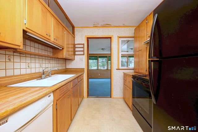 72 Marino Drive, Milford, CT 06460
