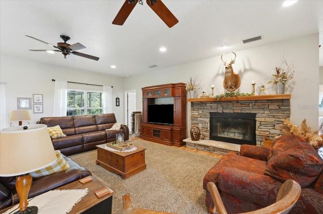 8404 MATHEWS ROAD, Lakeland, FL 33809