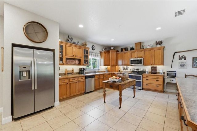 8404 MATHEWS ROAD, Lakeland, FL 33809