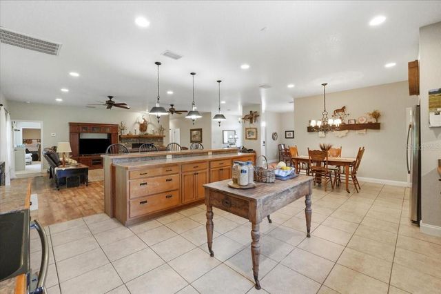 8404 MATHEWS ROAD, Lakeland, FL 33809