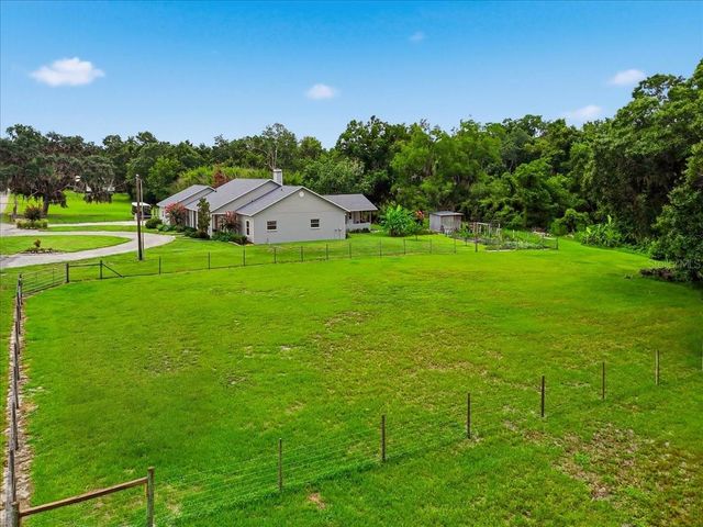 8404 MATHEWS ROAD, Lakeland, FL 33809