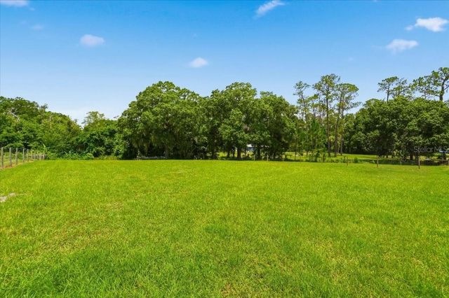 8404 MATHEWS ROAD, Lakeland, FL 33809