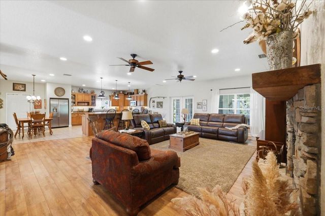 8404 MATHEWS ROAD, Lakeland, FL 33809