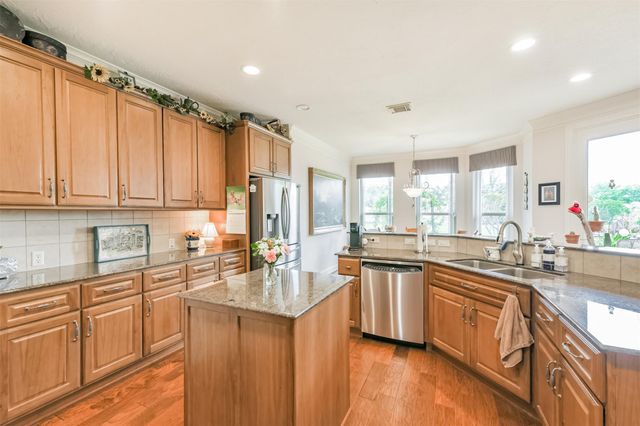 835 Lake Grayson Drive, Katy, TX 77494