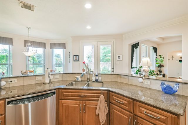 835 Lake Grayson Drive, Katy, TX 77494