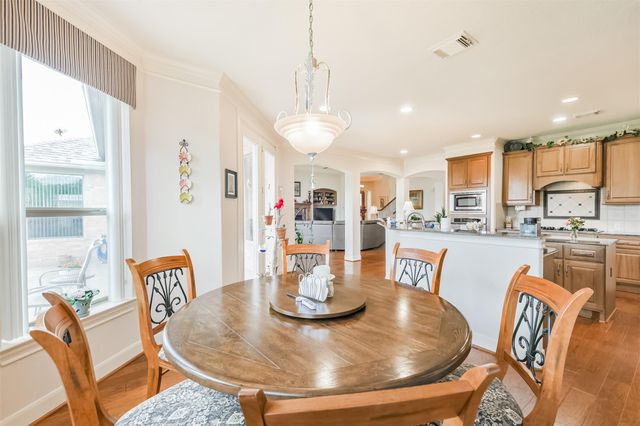 835 Lake Grayson Drive, Katy, TX 77494