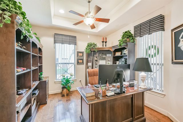 835 Lake Grayson Drive, Katy, TX 77494