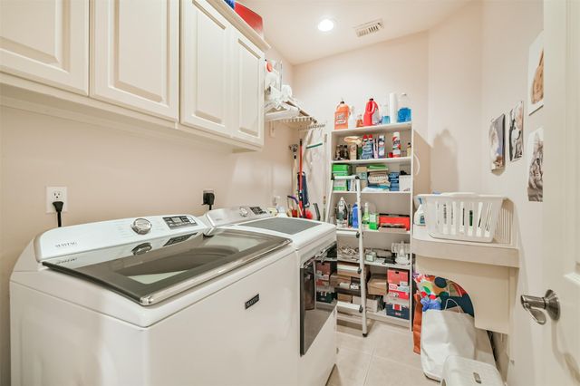 835 Lake Grayson Drive, Katy, TX 77494