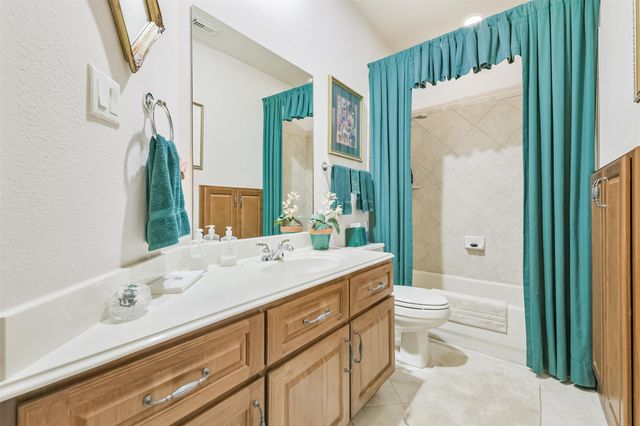 835 Lake Grayson Drive, Katy, TX 77494