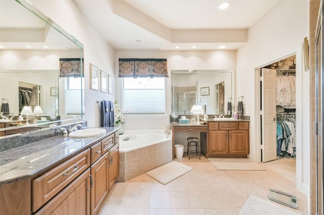 835 Lake Grayson Drive, Katy, TX 77494