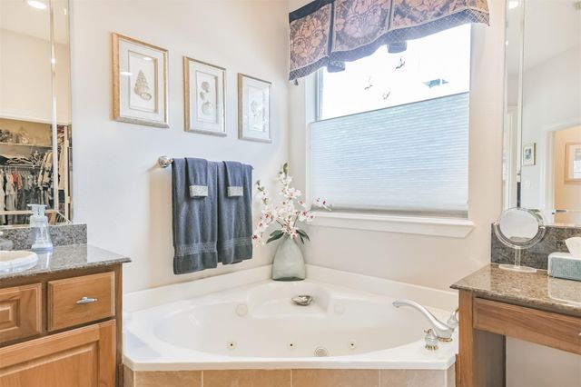 835 Lake Grayson Drive, Katy, TX 77494