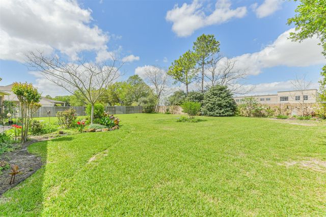 835 Lake Grayson Drive, Katy, TX 77494