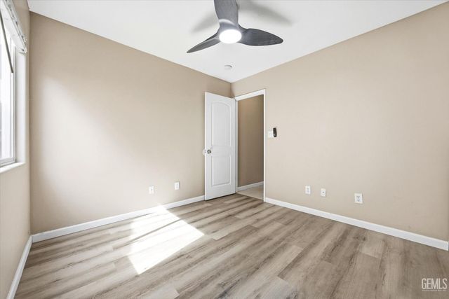 10110 Pyramid Peak Drive, Bakersfield, CA 93311