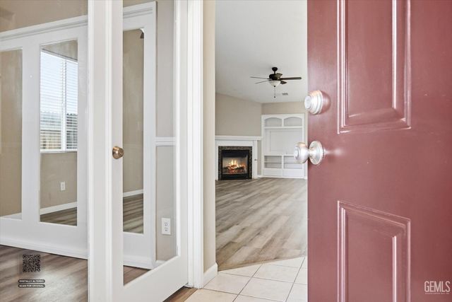 10110 Pyramid Peak Drive, Bakersfield, CA 93311