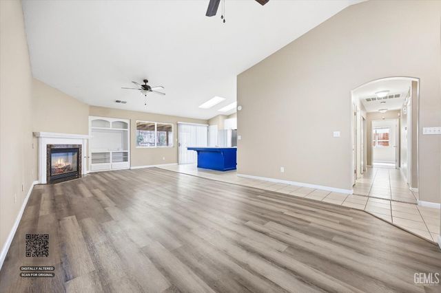 10110 Pyramid Peak Drive, Bakersfield, CA 93311
