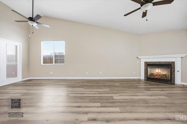 10110 Pyramid Peak Drive, Bakersfield, CA 93311