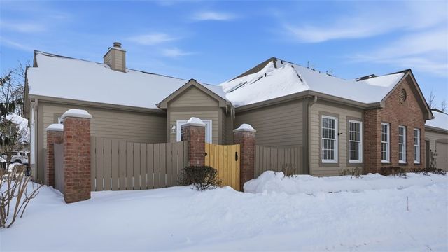 120 Linden Ct, Seven Fields Boro, PA 16046