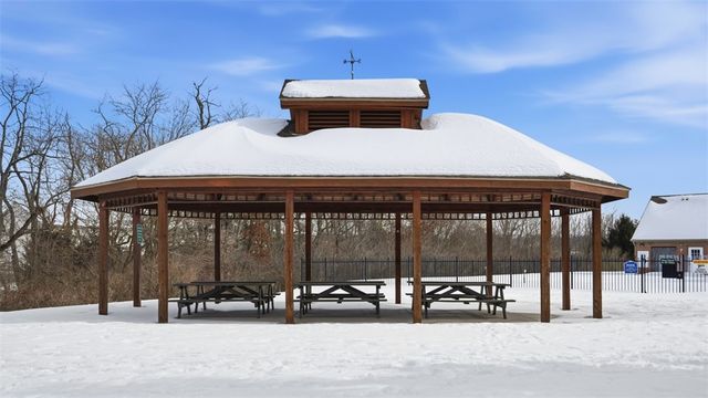 120 Linden Ct, Seven Fields Boro, PA 16046