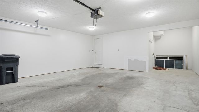 120 Linden Ct, Seven Fields Boro, PA 16046