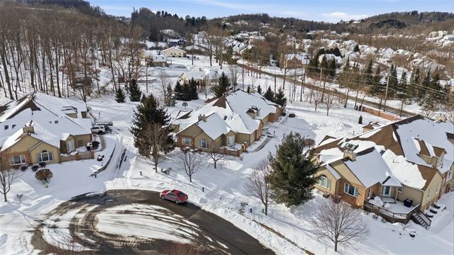 120 Linden Ct, Seven Fields Boro, PA 16046