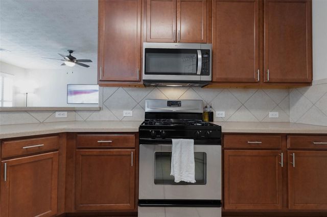 2803 Lakecrest Forest Drive, Katy, TX 77493