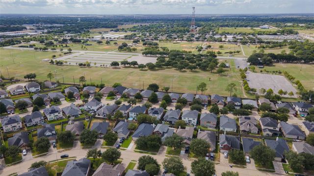 2803 Lakecrest Forest Drive, Katy, TX 77493