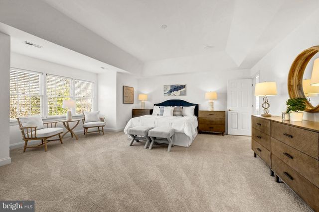 1096 LIBERTY MEETING CT, Herndon, VA 20170