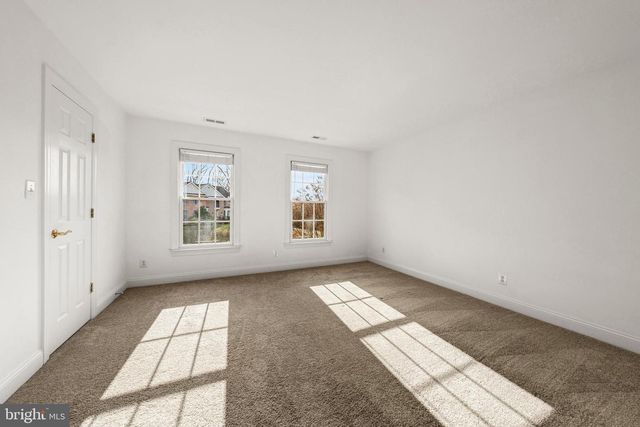 1096 LIBERTY MEETING CT, Herndon, VA 20170