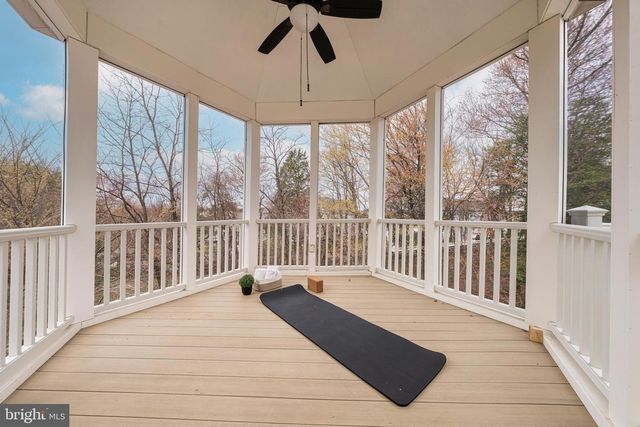 1096 LIBERTY MEETING CT, Herndon, VA 20170