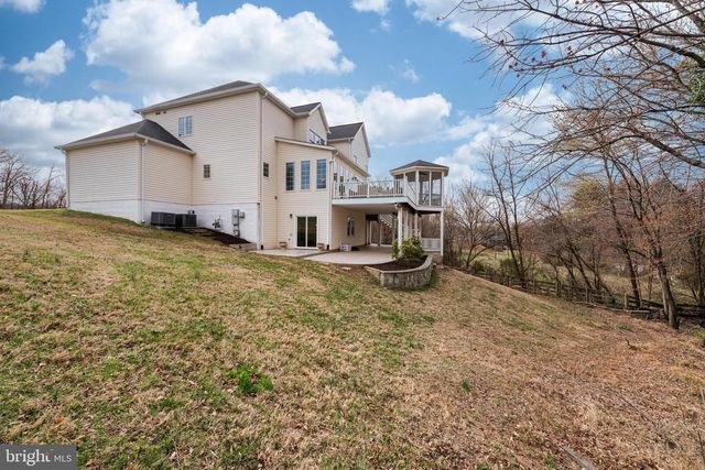 1096 LIBERTY MEETING CT, Herndon, VA 20170