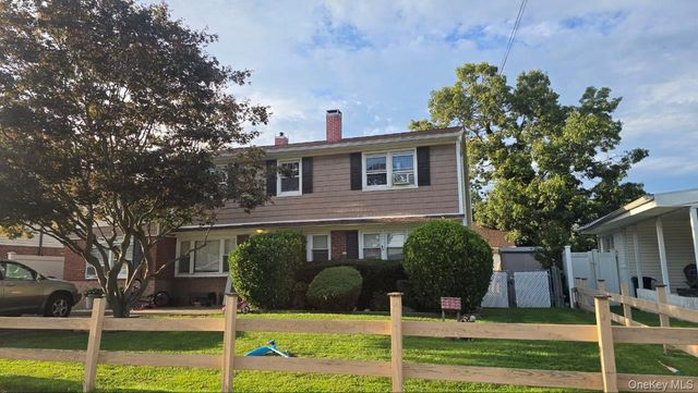 81 Baltimore Avenue, Massapequa, NY 11758