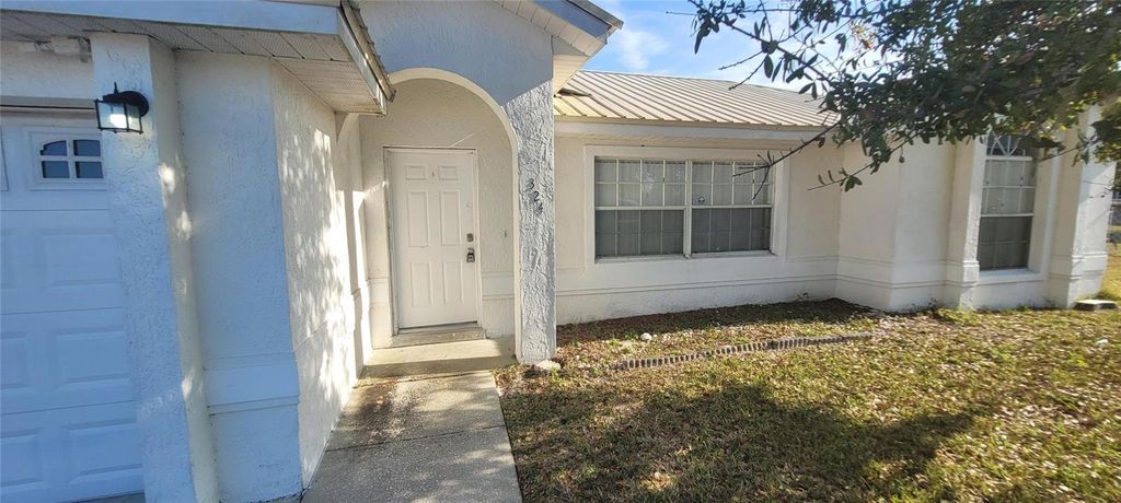 324 CLEARWATER LANE, Kissimmee, FL 34759