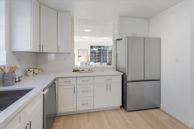 4173 El Camino Real 11, Palo Alto, CA 94306