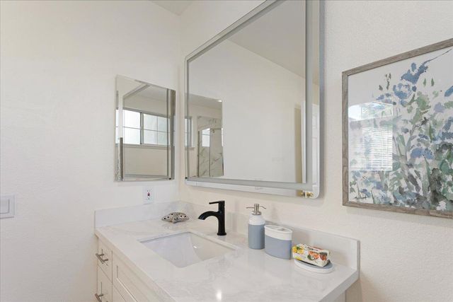 4173 El Camino Real 11, Palo Alto, CA 94306