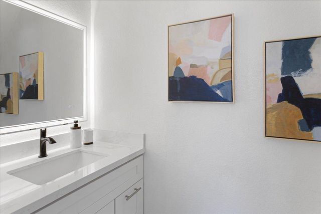 4173 El Camino Real 11, Palo Alto, CA 94306