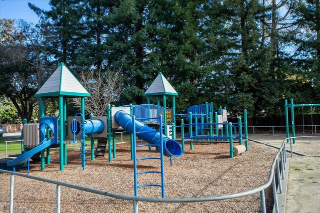 4173 El Camino Real 11, Palo Alto, CA 94306