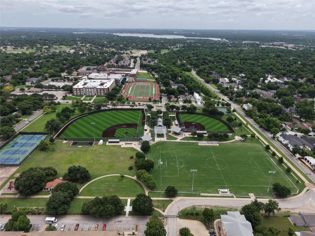 611 Wayne Street, Dallas, TX 75223