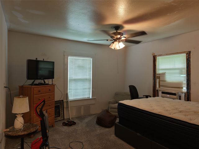 611 Wayne Street, Dallas, TX 75223