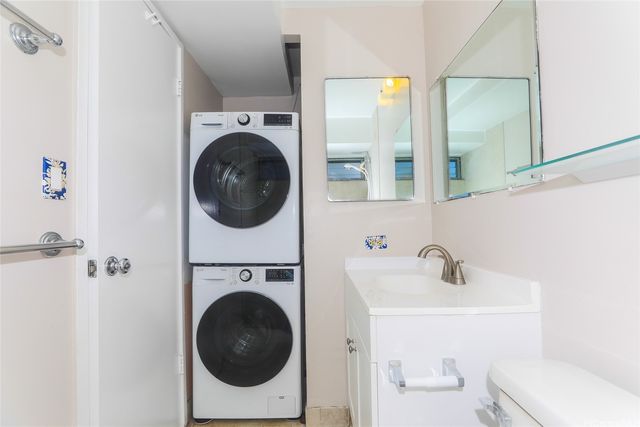 2525 Date Street 1501, Honolulu, HI 96826