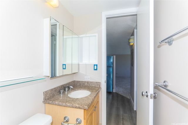 2525 Date Street 1501, Honolulu, HI 96826