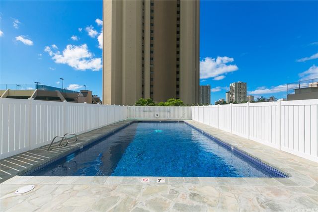 2525 Date Street 1501, Honolulu, HI 96826