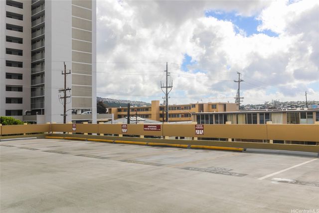 2525 Date Street 1501, Honolulu, HI 96826