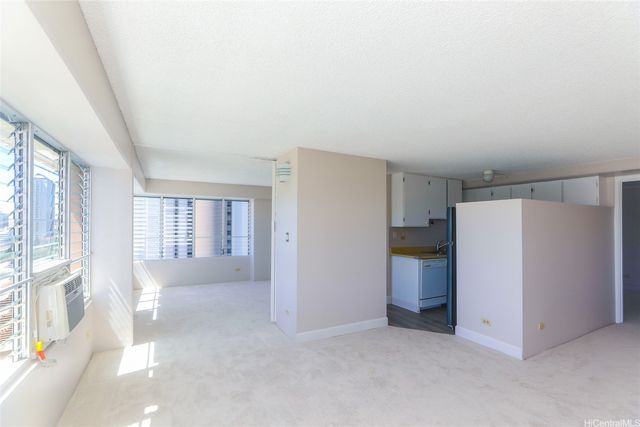 2525 Date Street 1501, Honolulu, HI 96826