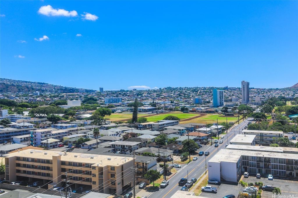 2525 Date Street 1501, Honolulu, HI 96826