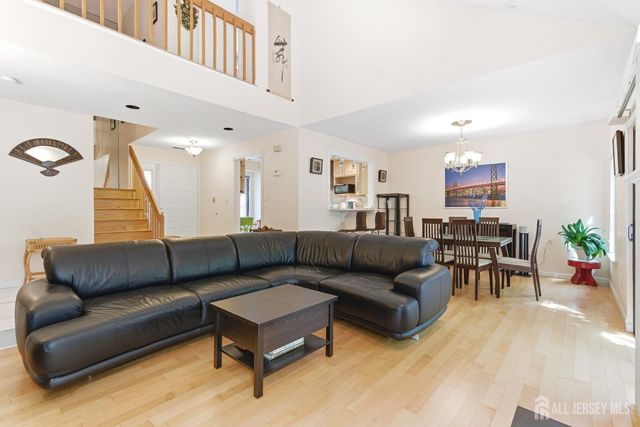 98 Park Gate Drive, Edison, NJ 08820