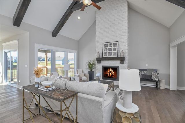 23811 W 59th Terrace, Shawnee, KS 66226