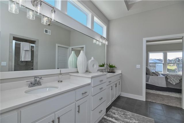 23811 W 59th Terrace, Shawnee, KS 66226