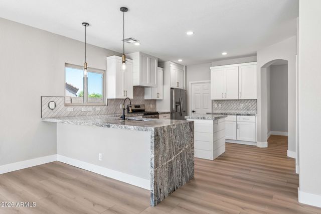 2935 E CATHY Drive, Gilbert, AZ 85296