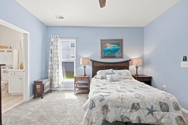 206 Three Oak Ln., Conway, SC 29526