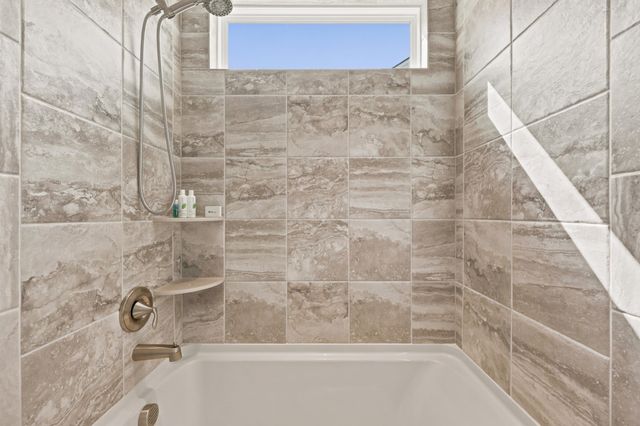 206 Three Oak Ln., Conway, SC 29526